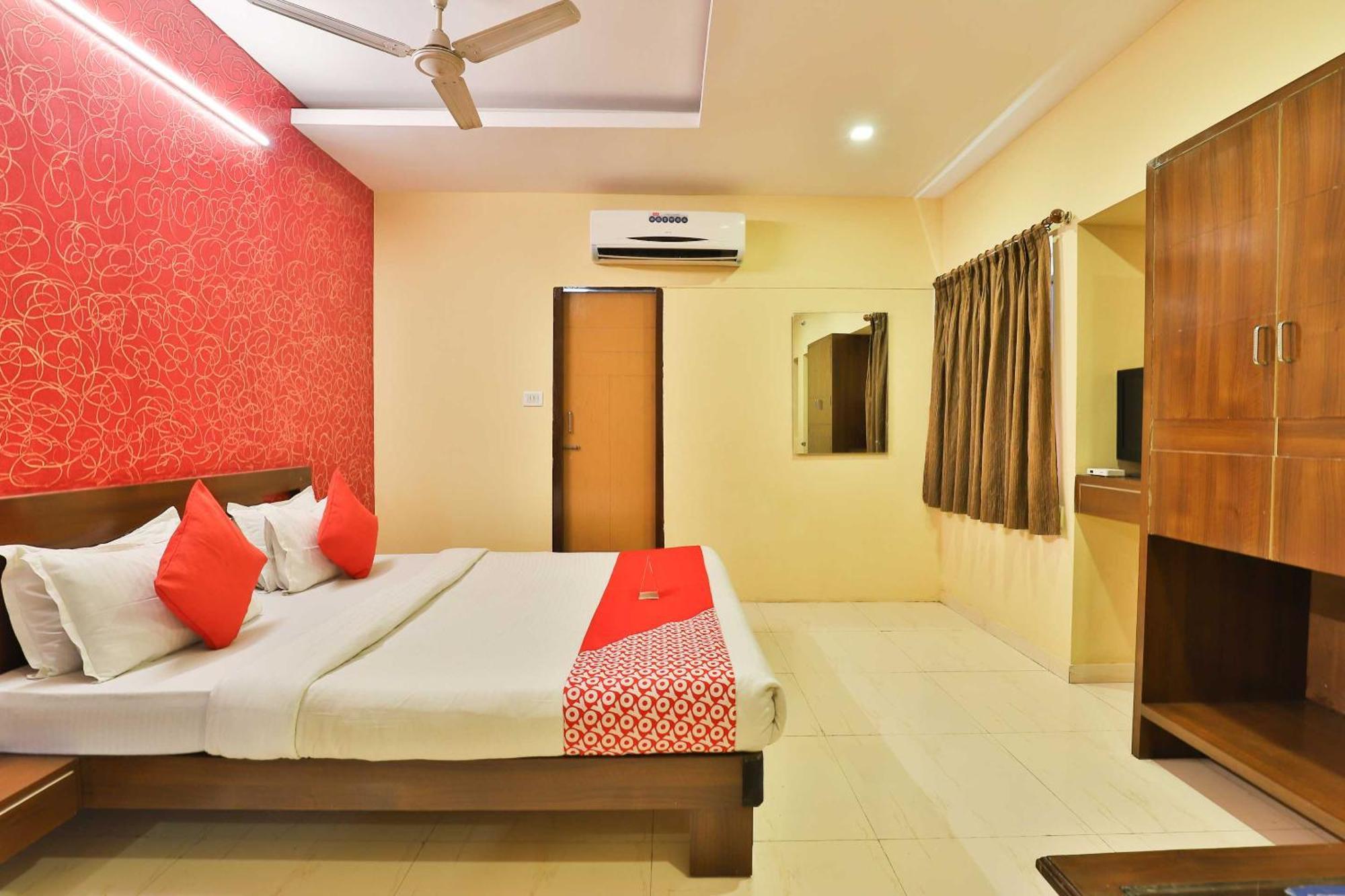 Hotel O Sunrise Gorwa Bagian luar foto