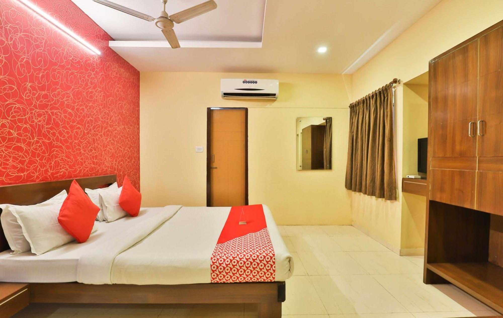 Hotel O Sunrise Gorwa Bagian luar foto