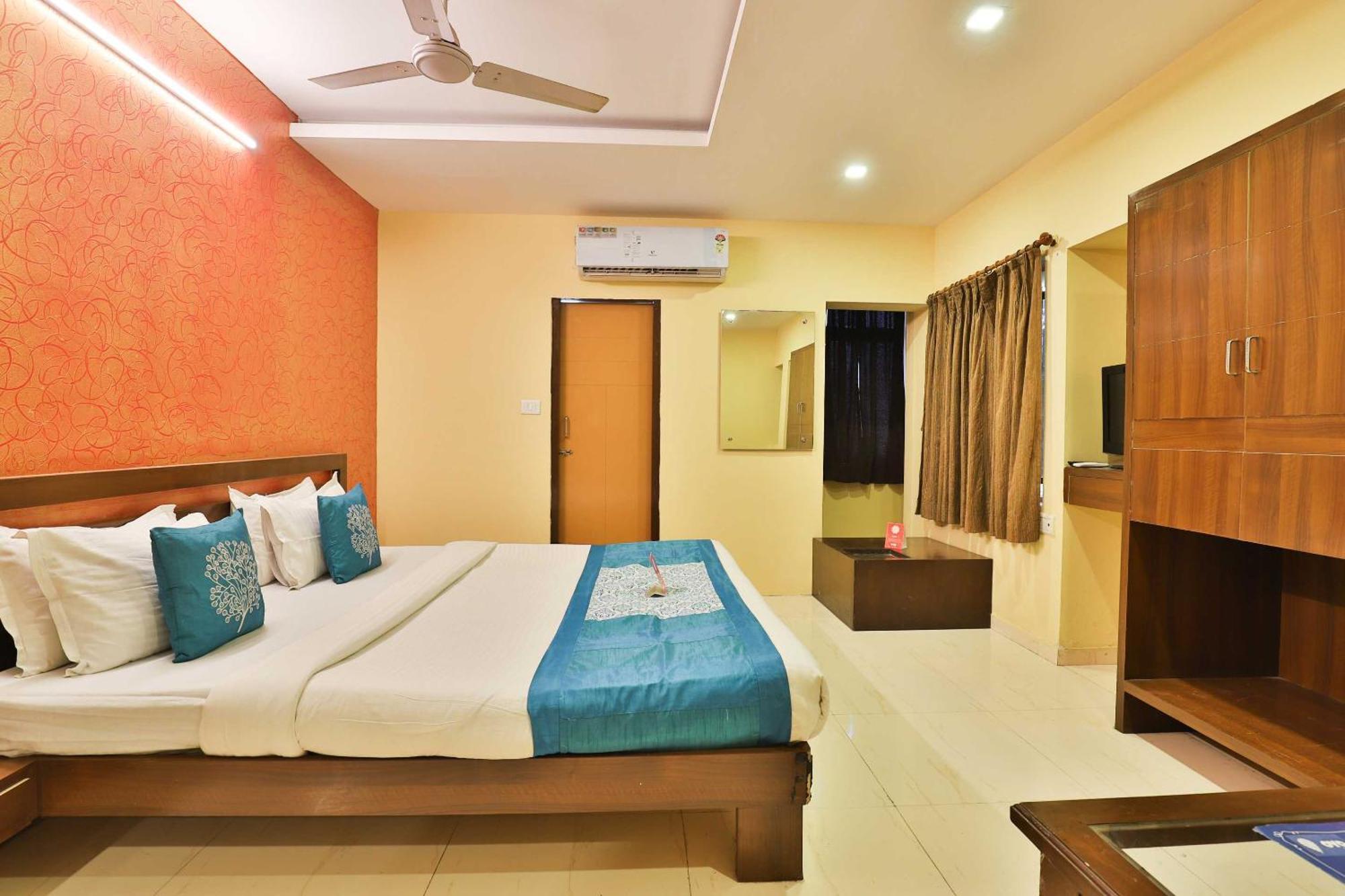 Hotel O Sunrise Gorwa Bagian luar foto