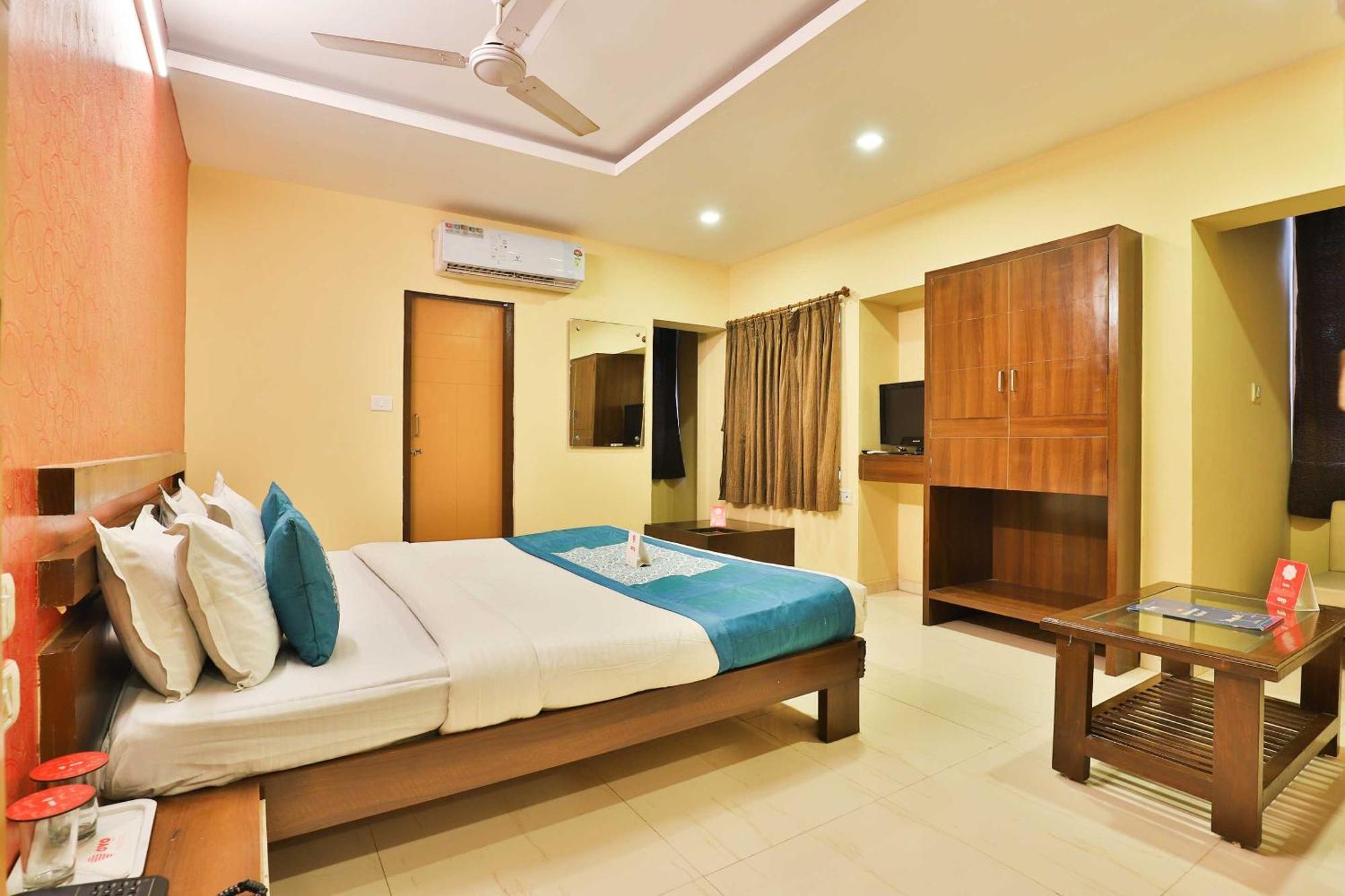 Hotel O Sunrise Gorwa Bagian luar foto