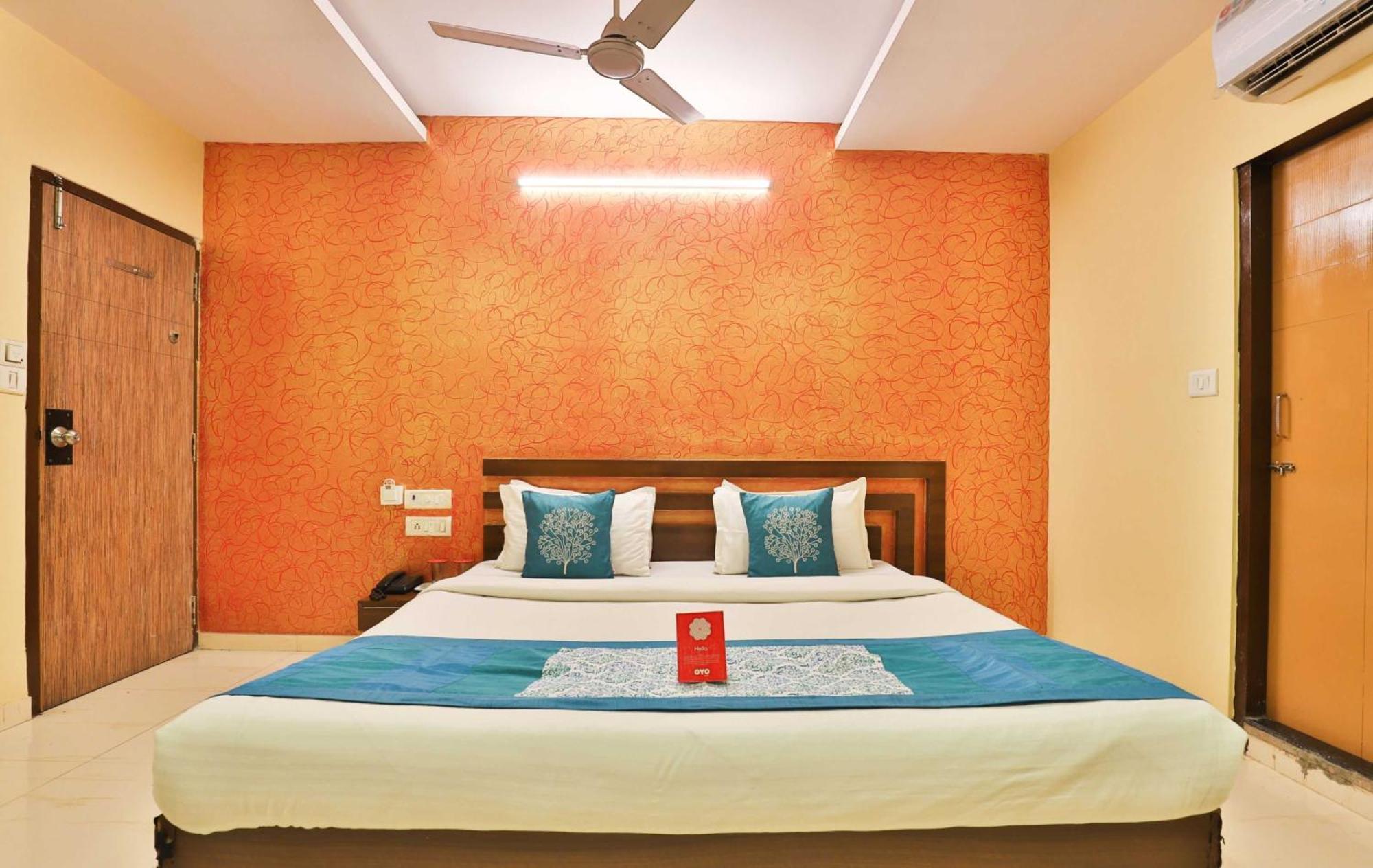 Hotel O Sunrise Gorwa Bagian luar foto